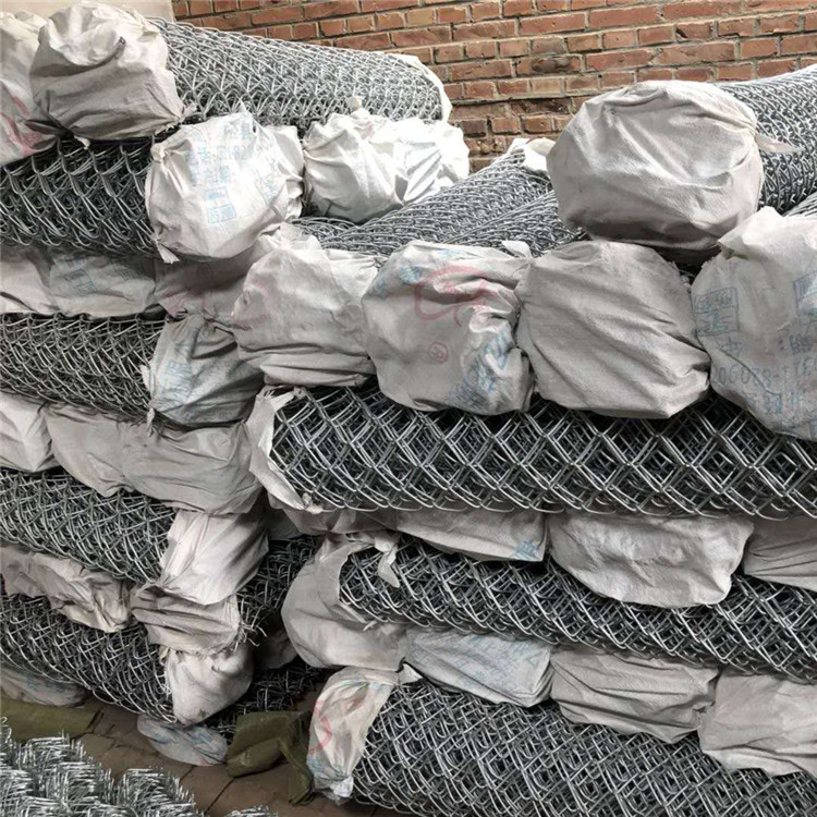 勾花網(wǎng)礦井支護(hù)的幫手